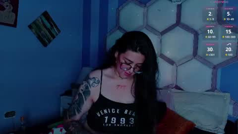 lilithrossi online show from August 11, 5:31 am