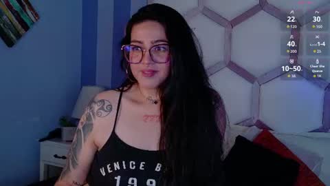 lilithrossi online show from August 11, 6:37 am