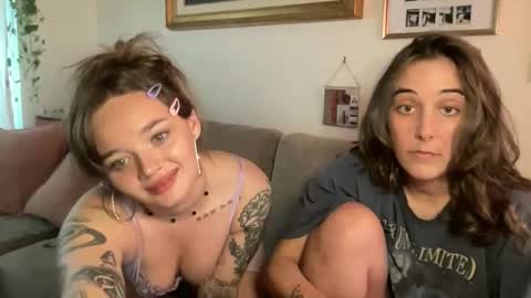 lilldaddysgirl online show from February 26, 7:45 pm