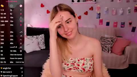 Lillian online show from July 29, 1:07 pm