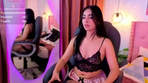 lillie__harper online show from August 12, 7:27 pm