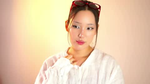 lillie_sun online show from June 25, 11:46 am