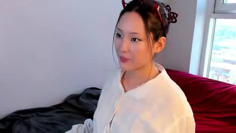 lillie_sun online show from June 25, 3:04 pm