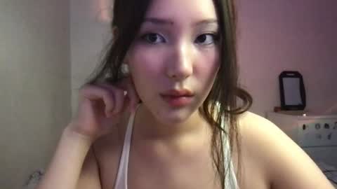 lillie_sun online show from July 27, 8:25 pm