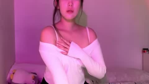 lillie_sun online show from August 2, 11:55 pm