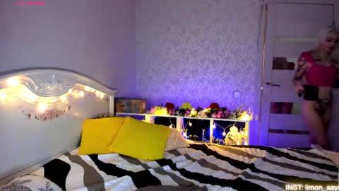LilliMoore online show from July 23, 11:18 pm