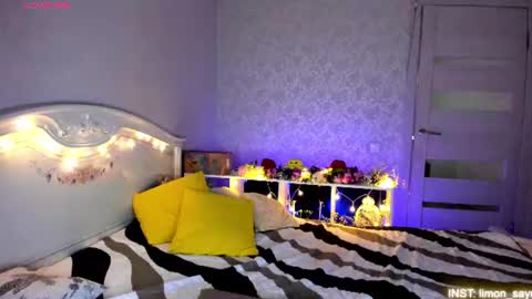 LilliMoore online show from July 28, 11:33 pm