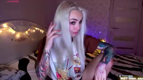 LilliMoore online show from July 30, 3:14 am