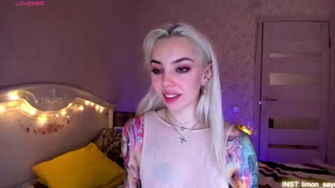 LilliMoore online show from August 13, 1:08 am