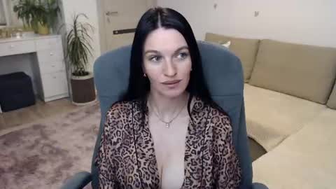 Liliy online show from August 8, 7:36 pm