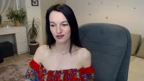 Liliy online show from August 15, 7:29 pm