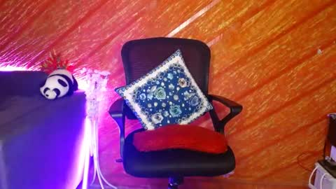 lilly_07 online show from August 13, 6:05 am
