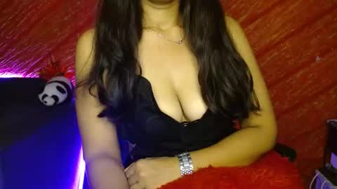 lilly_07 online show from August 13, 7:33 am