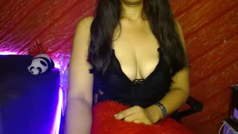 lilly_07 online show from August 13, 8:39 am