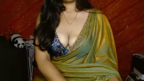 lilly_07 online show from August 15, 5:33 am