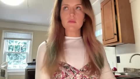 lilly_adams88 online show from July 20, 11:08 pm