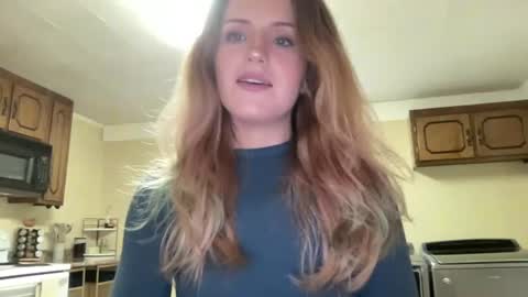 lilly_adams88 online show from July 24, 11:52 pm