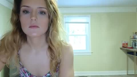 lilly_adams88 online show from August 13, 8:12 pm