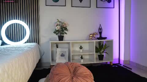 Lilly dollss online show from August 17, 1:05 pm