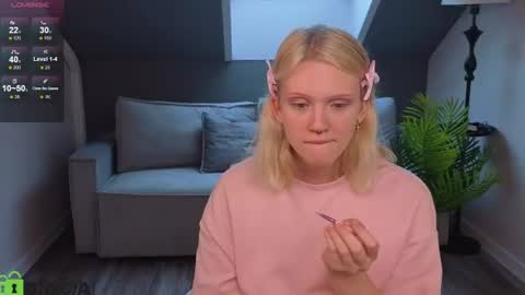 Lily online show from August 2, 3:13 am