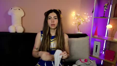 lilly_sweet02 online show from April 20, 12:31 am