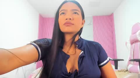 lillyy16 online show from August 15, 3:38 pm