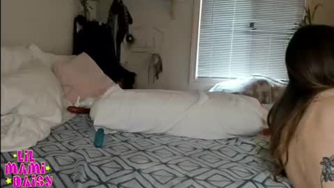 Daisy Bby online show from August 12, 12:02 am