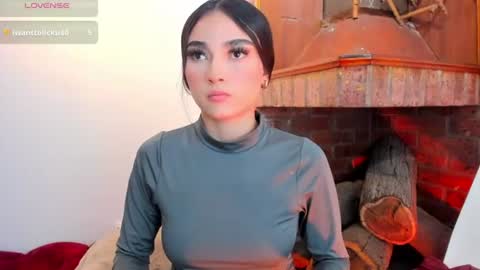 lilmei_ online show from August 11, 8:22 pm