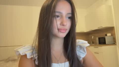 Mia online show from August 8, 8:53 pm