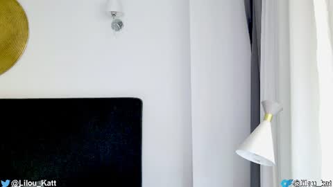 Lilou  online show from July 30, 3:19 pm