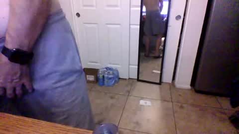 lilpackage69 online show from August 10, 2:46 am