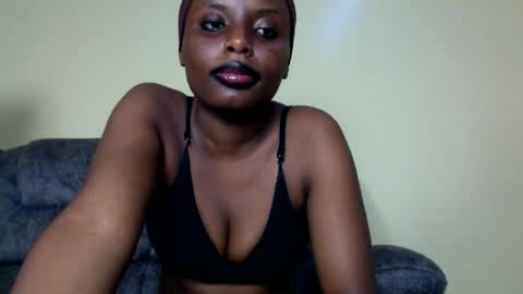 lilpretty16 online show from August 11, 11:29 pm