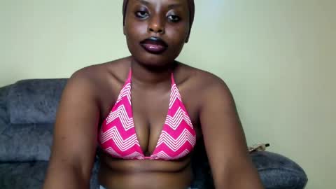 lilpretty16 online show from August 14, 1:31 am