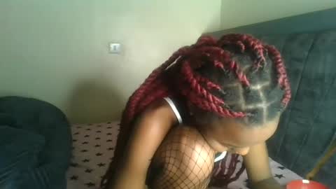 liltemptation01 online show from August 7, 4:40 pm