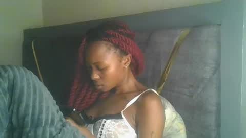 liltemptation01 online show from August 7, 7:03 pm