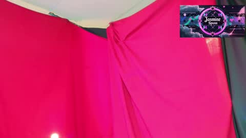 jasmine spunn online show from April 21, 10:54 am