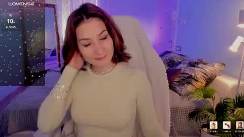Lilu online show from August 8, 2:11 am