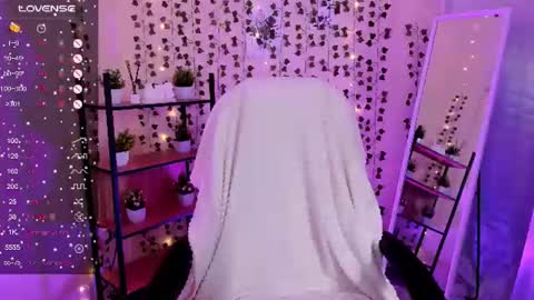 Lilu online show from August 15, 2:26 am