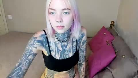Little slave Kayden online show from August 15, 6:34 pm