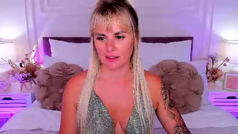 Lilu online show from August 1, 5:52 pm