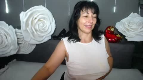 lilugrants online show from August 13, 10:46 pm