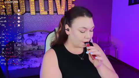 Lilu online show from August 12, 1:35 pm