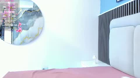 lily  online show from August 13, 8:39 am