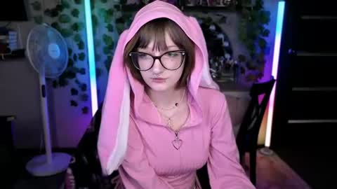 lily_arden online show from September 6, 7:42 pm