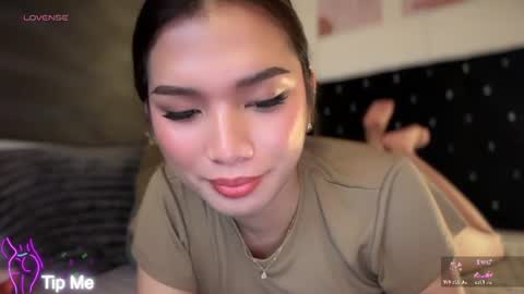 LILY online show from August 8, 11:05 pm