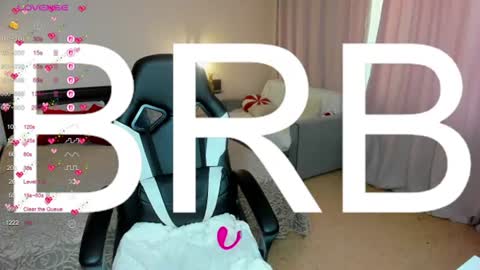 Lily online show from August 13, 5:32 am