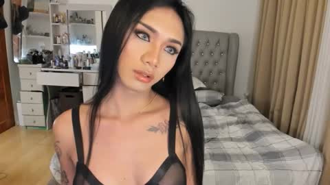 lily_cums01 online show from April 26, 3:41 pm