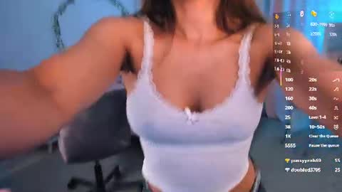 lily_dallass online show from July 25, 4:11 pm