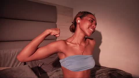 Lily Miiller online show from August 7, 9:42 am