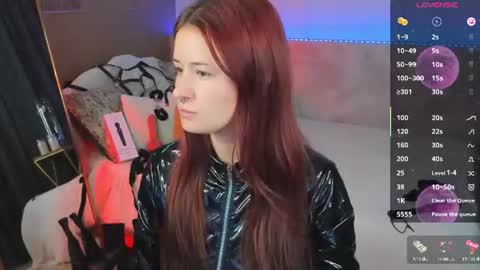 Lily online show from August 2, 3:30 pm